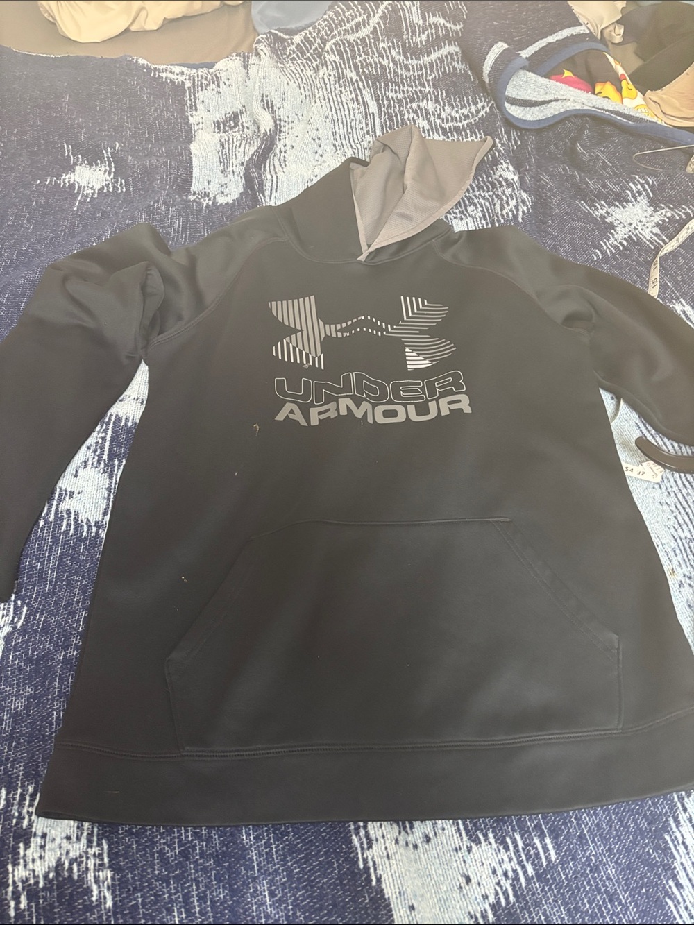 Under Armour Black & Gray Youth Pullover Hoodie. Please read does have stain.